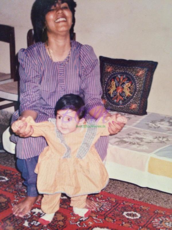 Baby Rhea Chakraborty with Mother