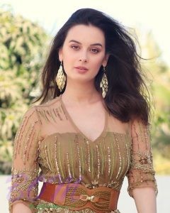 Evelyn Sharma pic