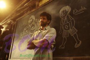 Hrithik Roshan Super 30 expression