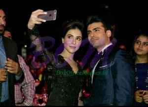 Humaima Malick selfie with Fawad Khan