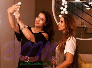 Happy selfie of Kajol Devgn with Gauri Khan