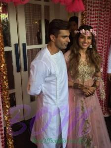 Karan Singh Grover with Bipasha Bashu in at their mehendi ceremony