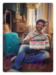 Kartik Aaryan picture with the clipper of Atithi in London movie