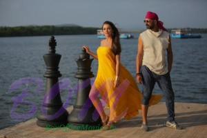 Latest picture of Akshay Kumar and Amy Jackson from Singh Is Bliing