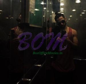 Shahid Kapoor's rare selfie in the lift