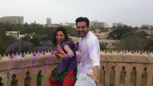 Mahira Khan in Bin Roye expected to release this Eid