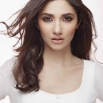 Mahira Khan in Raees opposite Shahrukh Khan