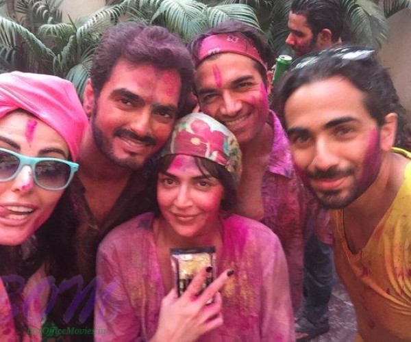 Mandana Karimi Holi 2016