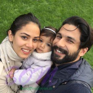 Mira Rajput and Shahid Kapoor with daughter Misha on her 1 birthday