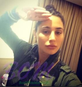 Nargis Fakhri Salute Selfie