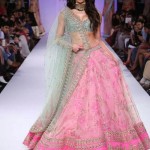 Nargis Fakhri looks ethereal as a show sstopper when walking ramp for Anushree Reddy.