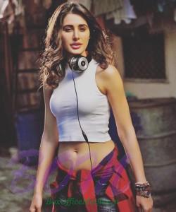 Nargis Fakri first DJ look from Banjo movie