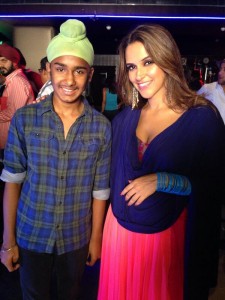 Neha Dhupia with little Mikha Singh of Bhaag Milkha Bhaag movie