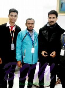 Shahid Kapoor looking handsome when captured with fan at Amritsar Airport