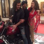 Shahrukh Khan bike ride with Imtiaz Ali and Anushka Sharma