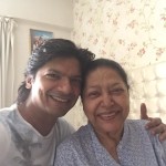 Singer Shaan with mother