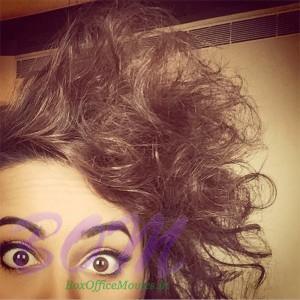 Sonakshi Sinha zor ka jhatka selfie