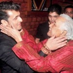 Sonu Nigam with his teacher Ustad Ghulam Mustafa Khan