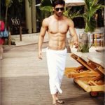 Sushant Singh Rajput towel walk