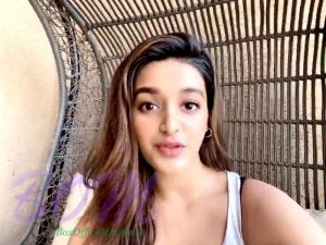 Nidhhi Agerwal selfie