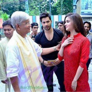 Varun Dhawan watching red hot Alia Bhatt in Badrinath Ki Dulhania