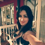 Yami Gautam lovely Good morning selfie picture. ah she is cute deadly