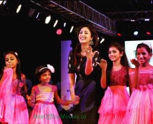 Yami Gautam with the beautiful angels for Smile Foundation to support child education