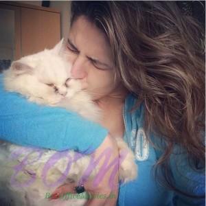 Zareen Khan express love for Mr Scooby Munchkin